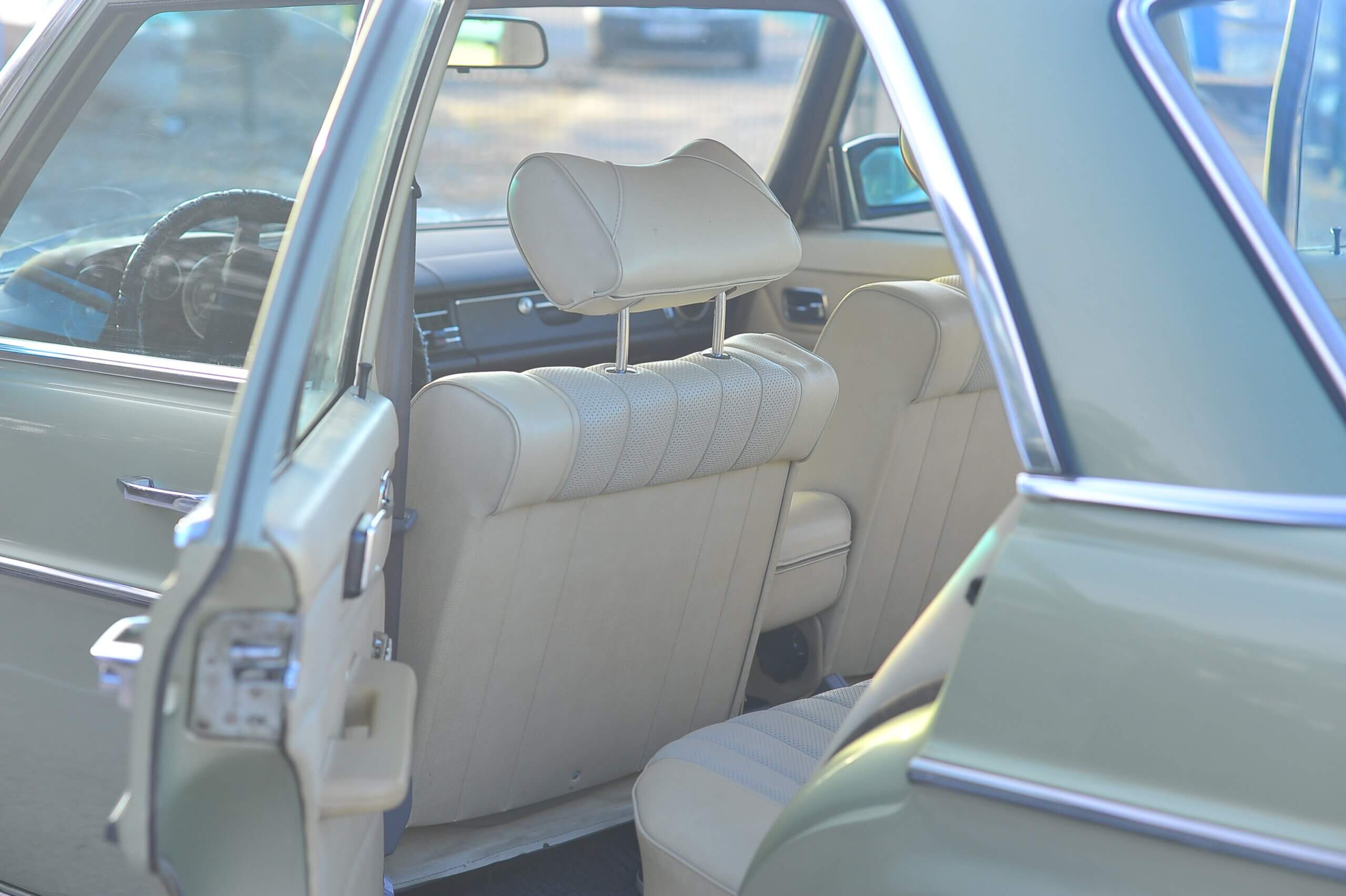 interior beix mercedes